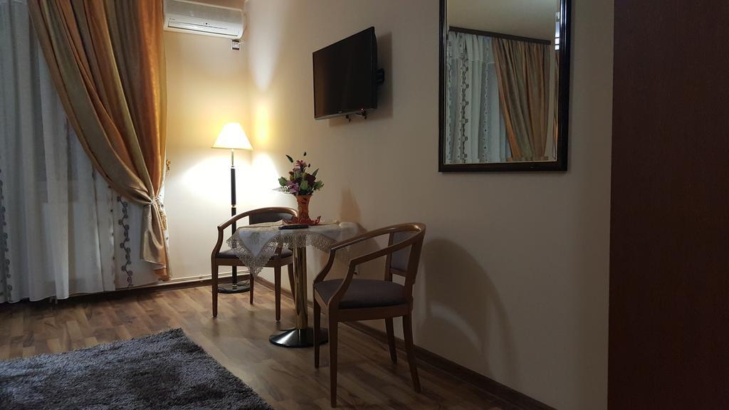 Hotel Casa Alex à Târgu Jiu Chambre photo
