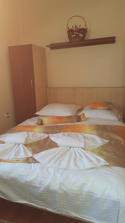 Hotel Casa Alex à Târgu Jiu Chambre photo
