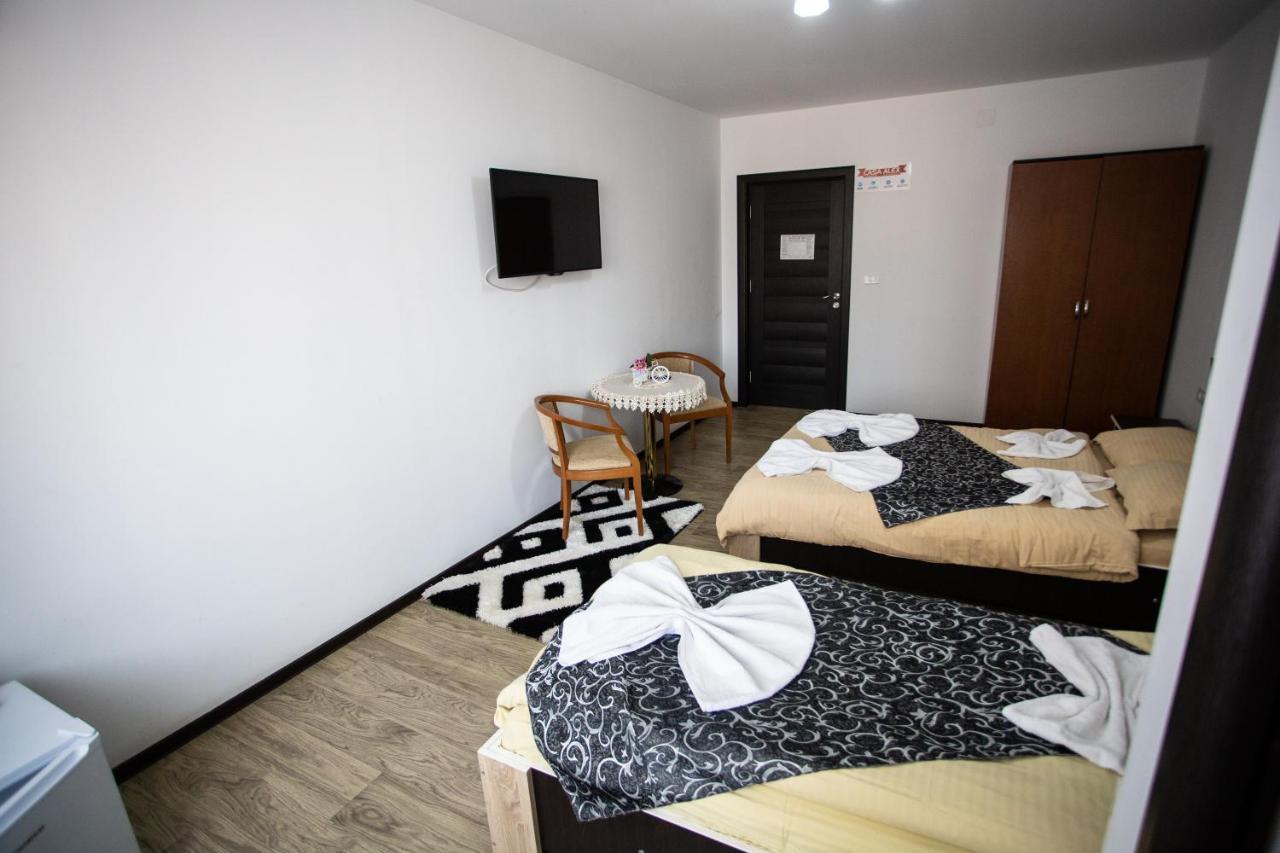 Hotel Casa Alex à Târgu Jiu Extérieur photo