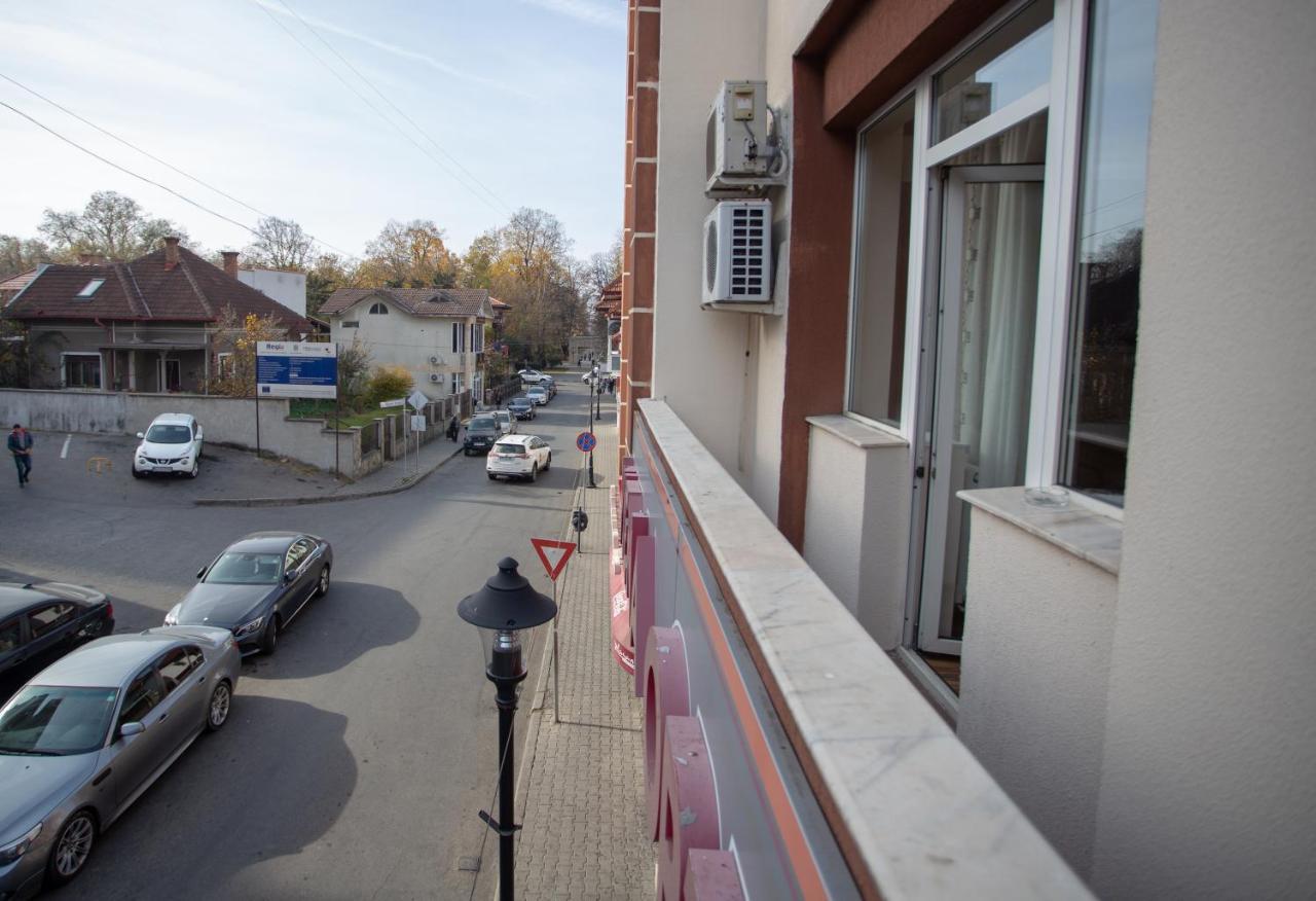 Hotel Casa Alex à Târgu Jiu Extérieur photo